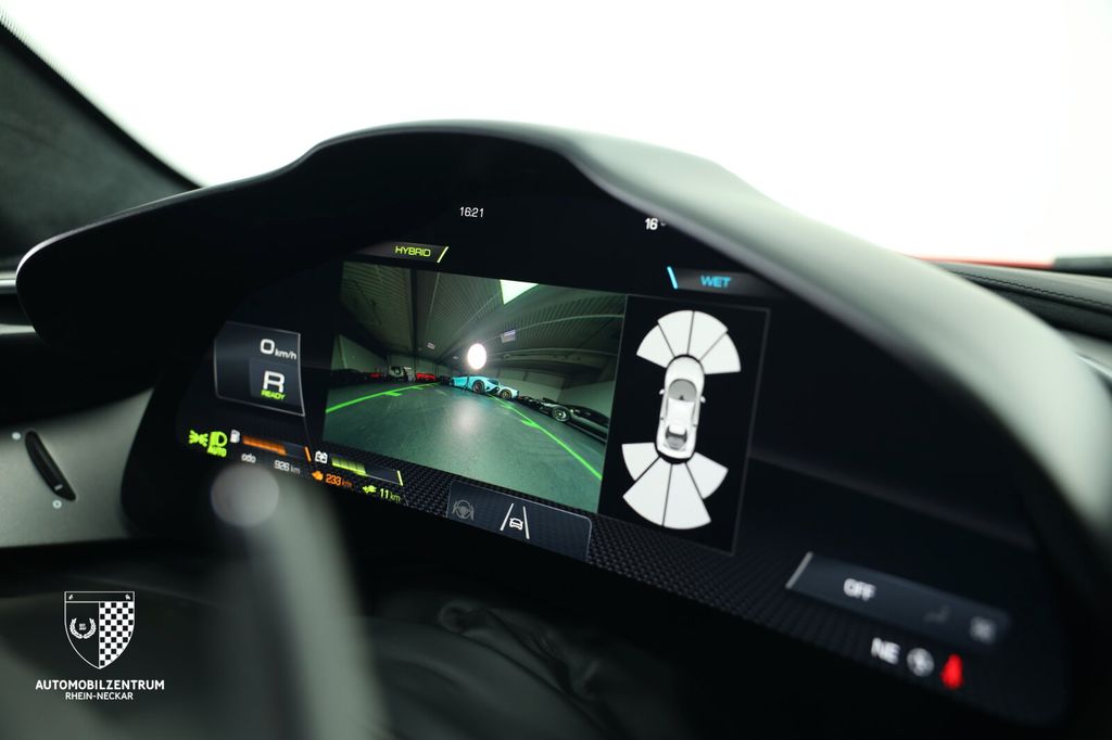 Ferrari 296 GTS 2024