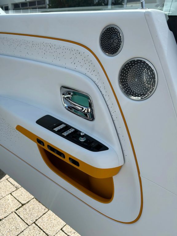 Rolls-Royce Spectre 2025