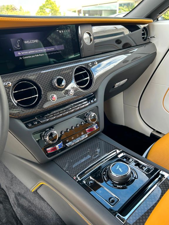 Rolls-Royce Spectre 2025