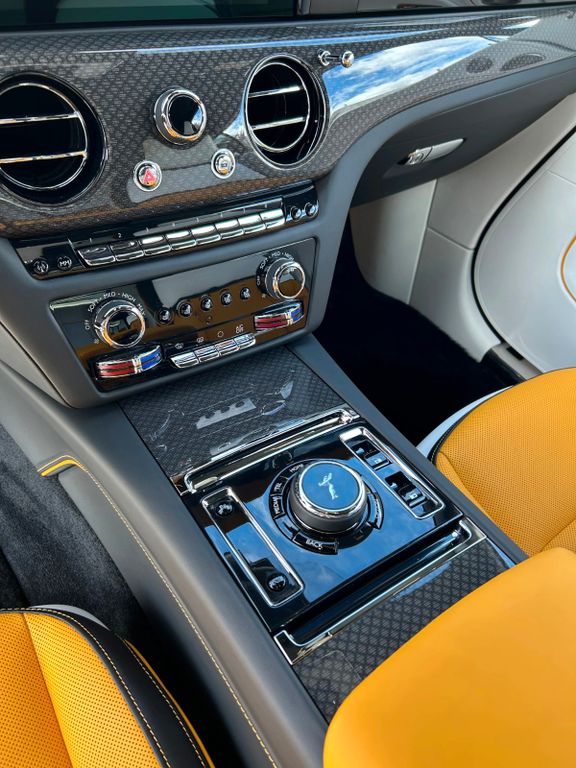 Rolls-Royce Spectre 2025