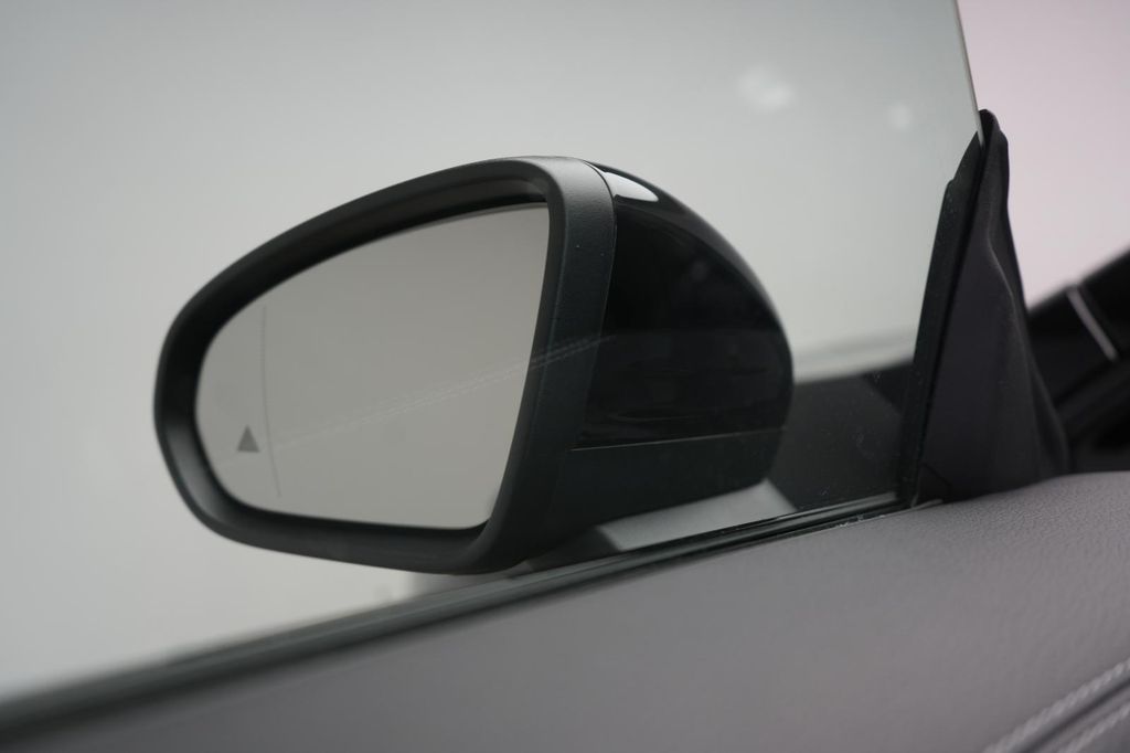 Mercedes-Benz CLA 200 2025