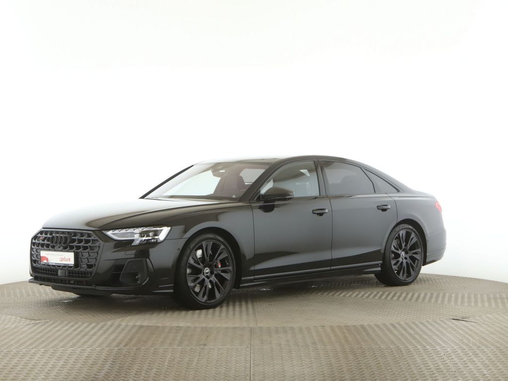Audi S8 2025