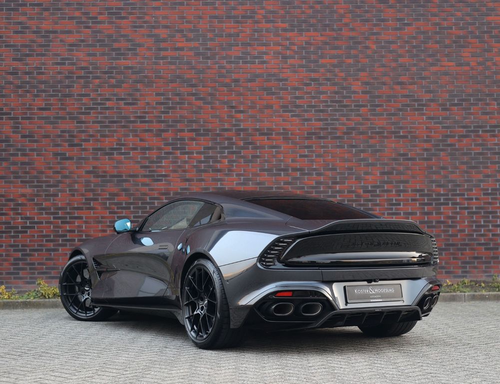 Aston Martin Vanquish 2024