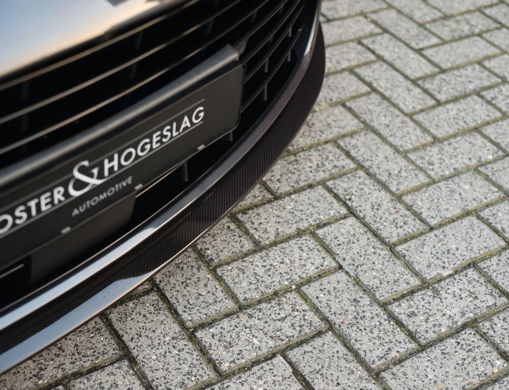 Aston Martin Vanquish 2024