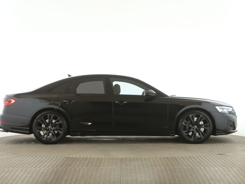 Audi S8 2025