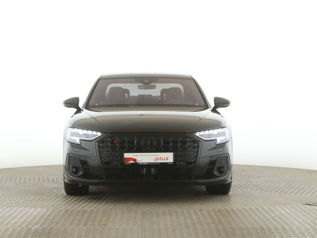 Audi S8 2025