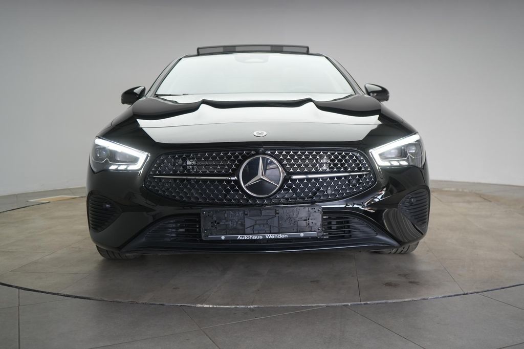 Mercedes-Benz CLA 200 2025