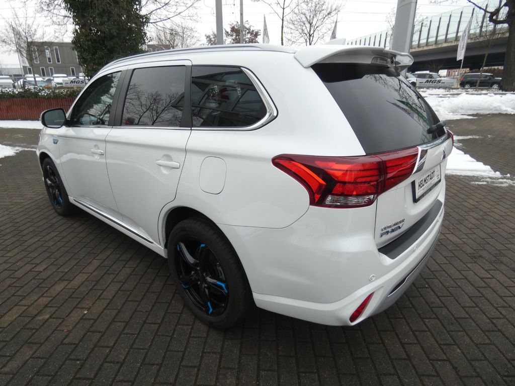Mitsubishi Outlander 2021