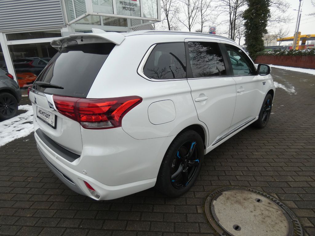 Mitsubishi Outlander 2021