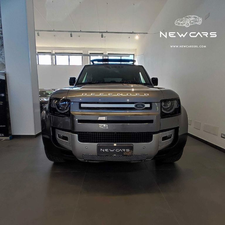 Land Rover Defender 2021