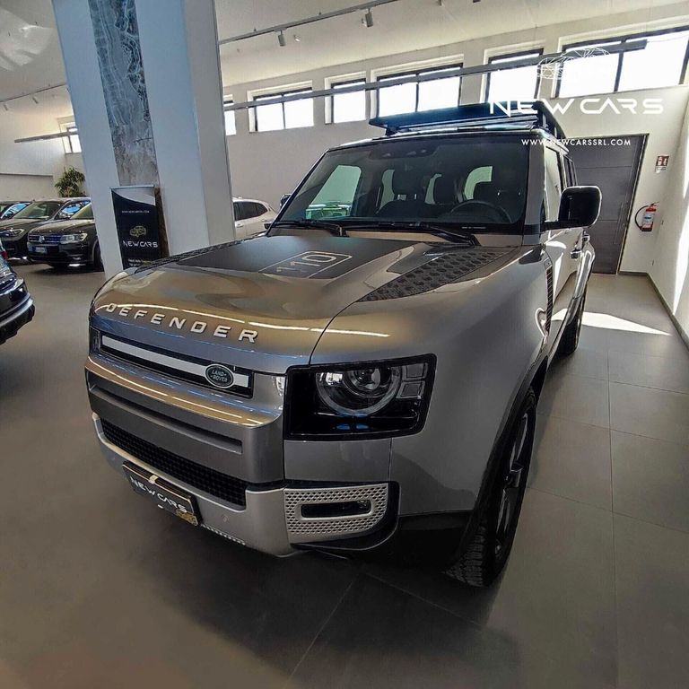 Land Rover Defender 2021