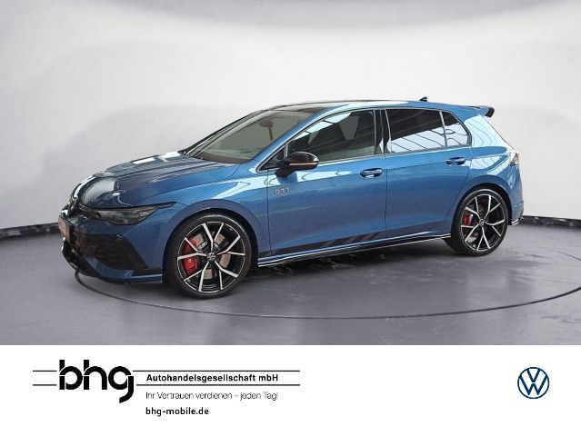 Volkswagen Golf 2025