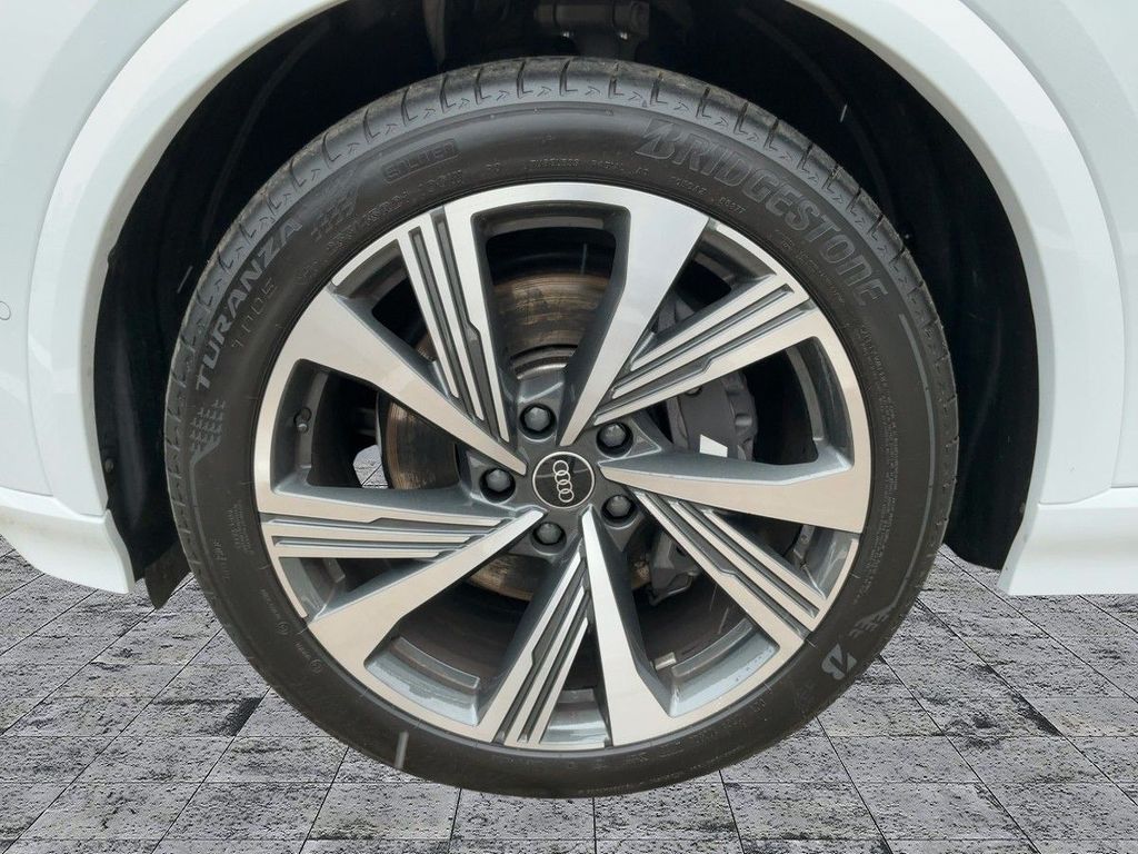 Audi SQ6 e-tron 2025