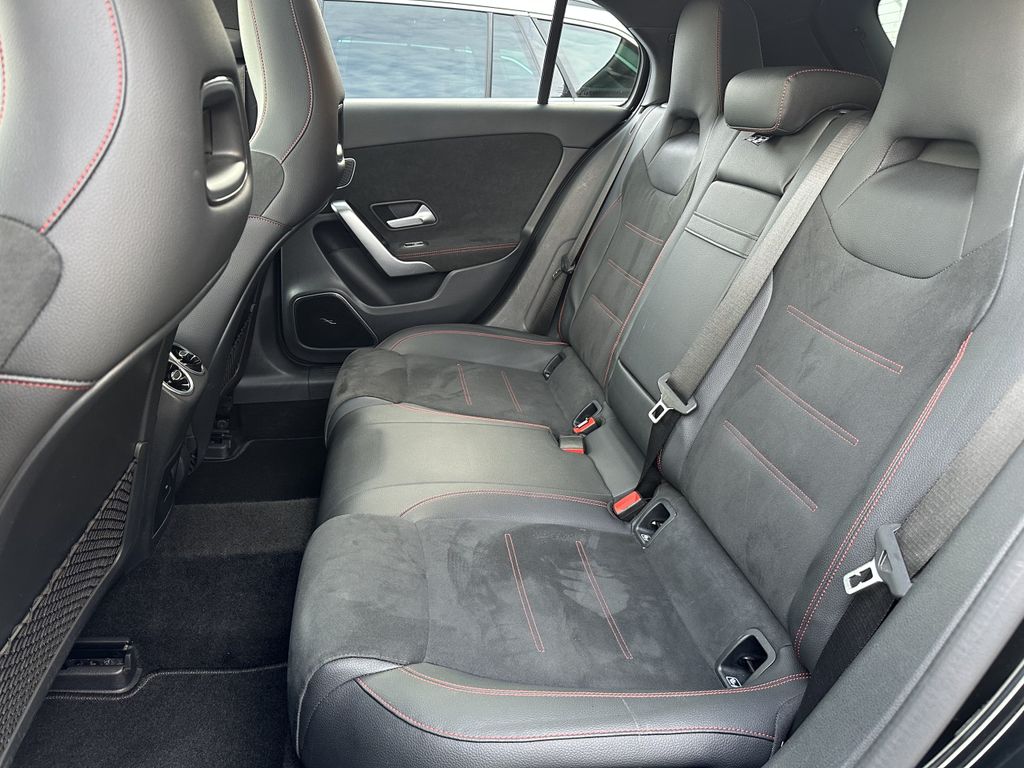 Mercedes-Benz A 220 2021