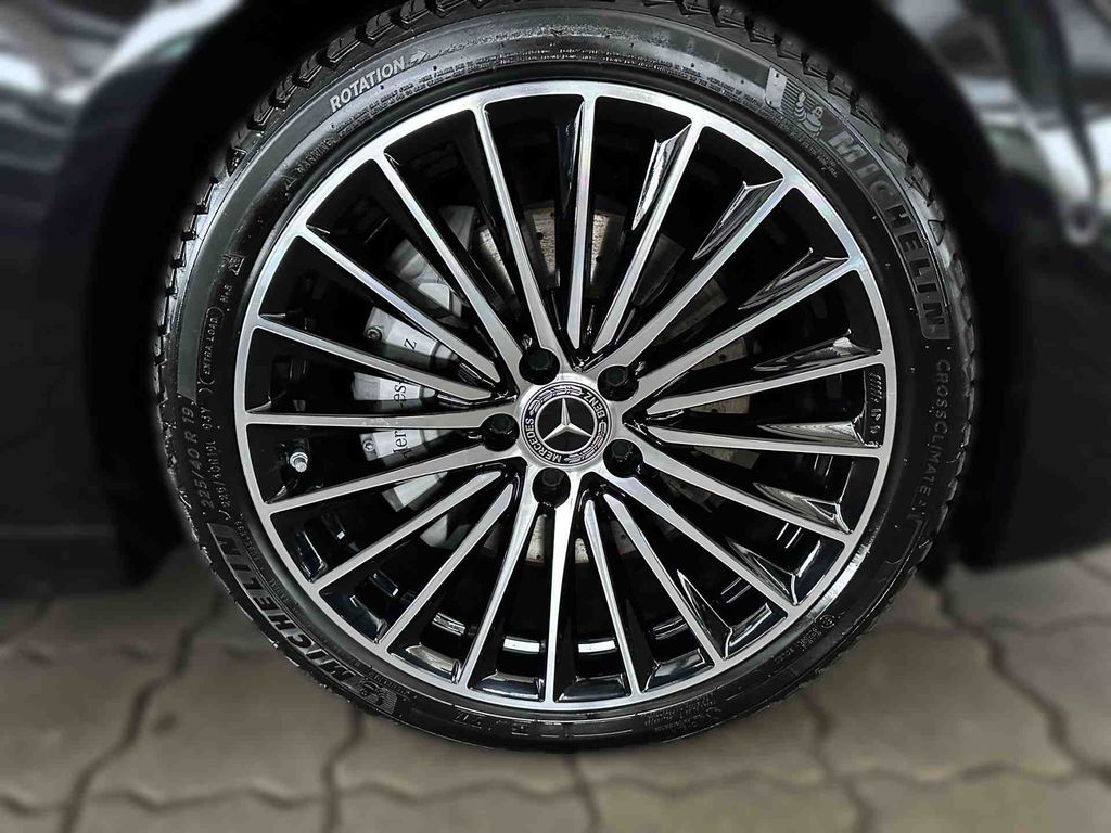 Mercedes-Benz C 220 2024