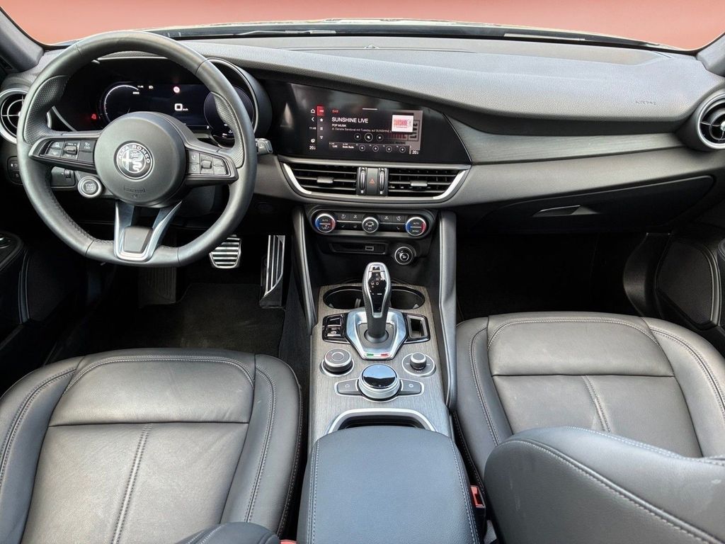 Alfa Romeo Giulia 2024