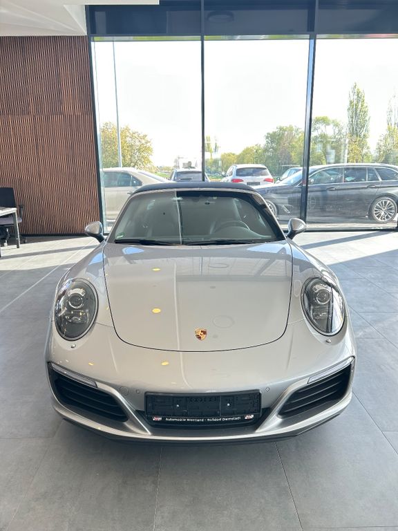 Porsche 911 2018