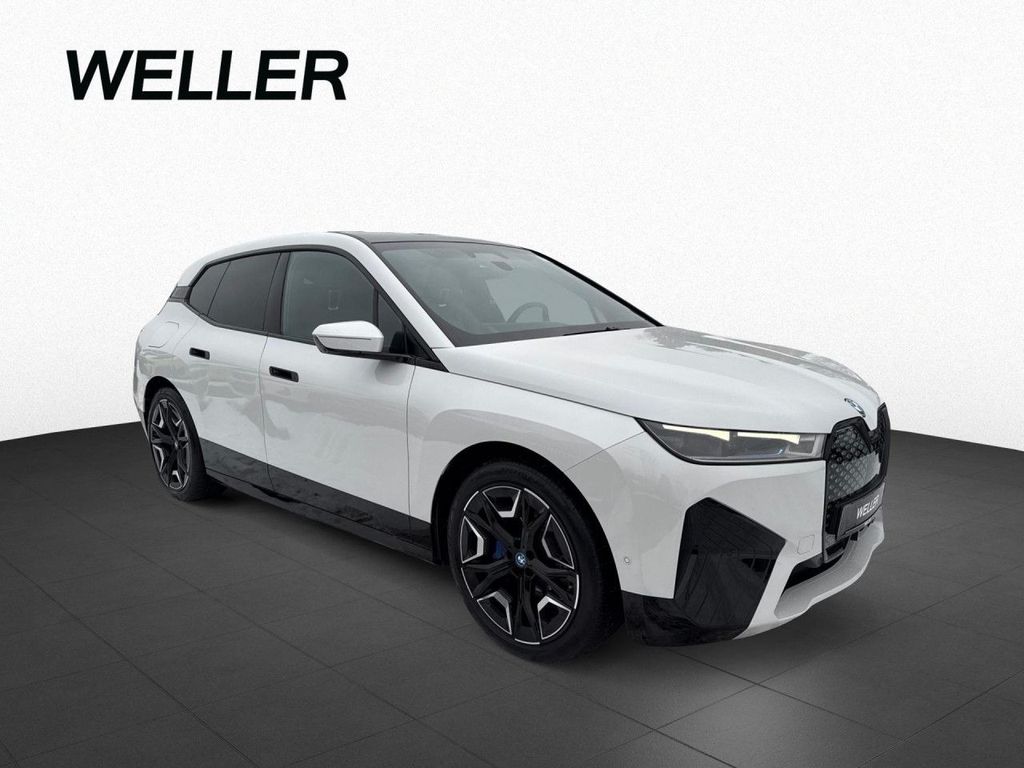 BMW iX 2023