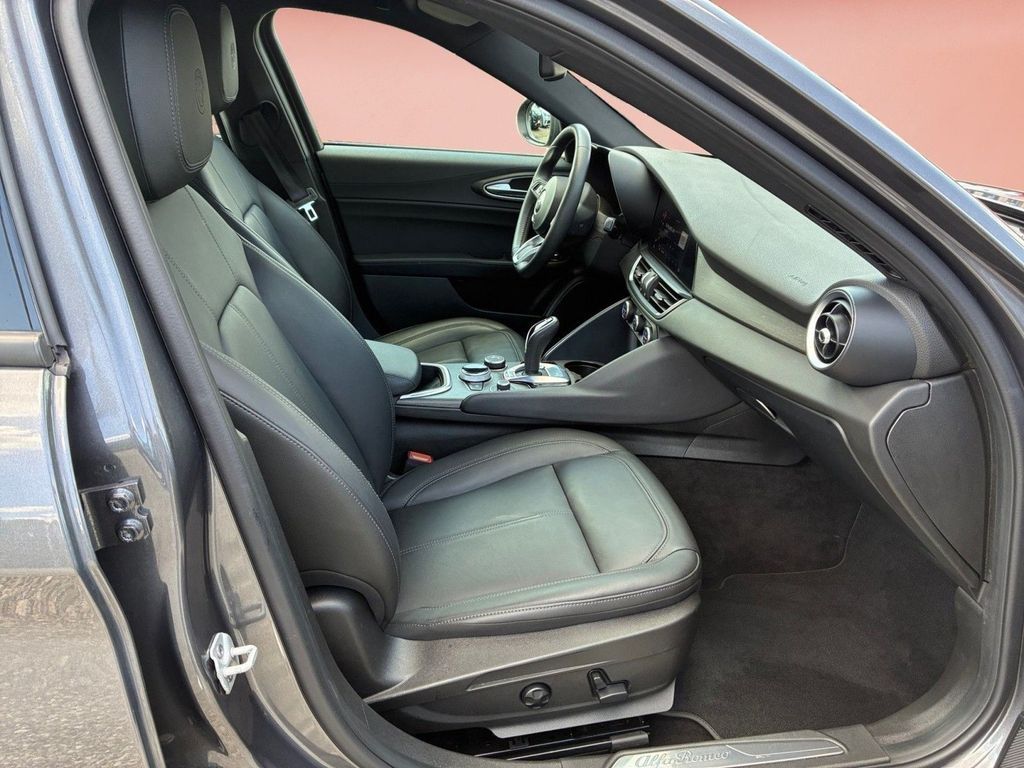 Alfa Romeo Giulia 2024