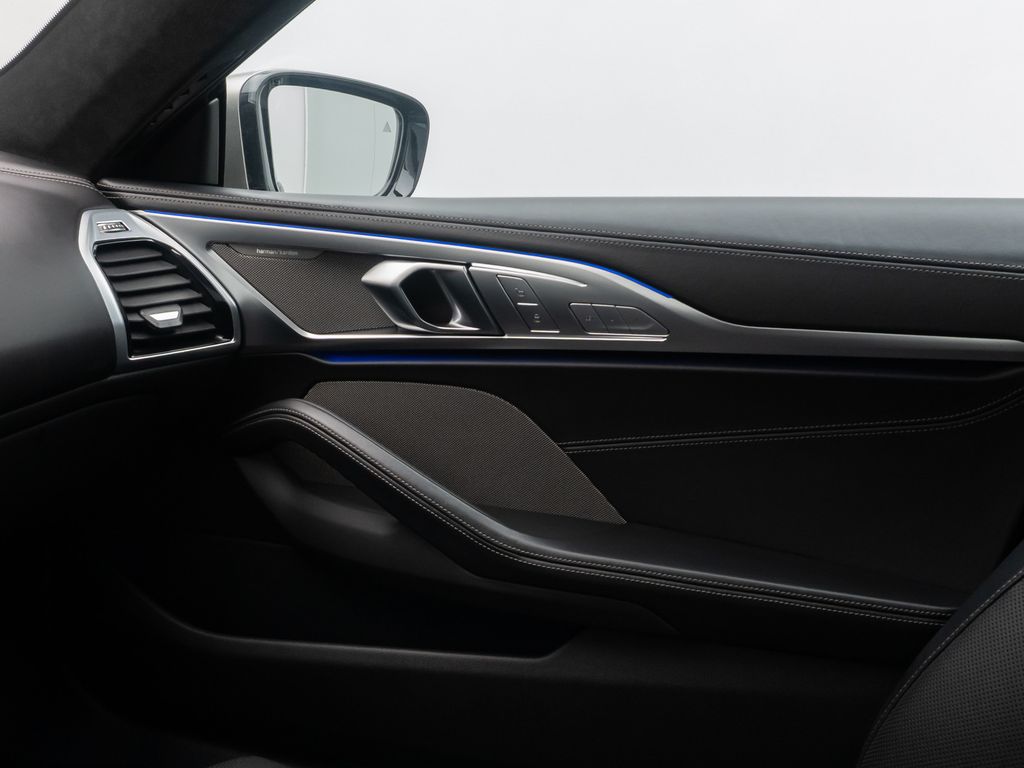 BMW M850 2021