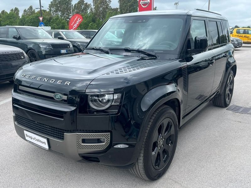 Land Rover Defender 2024