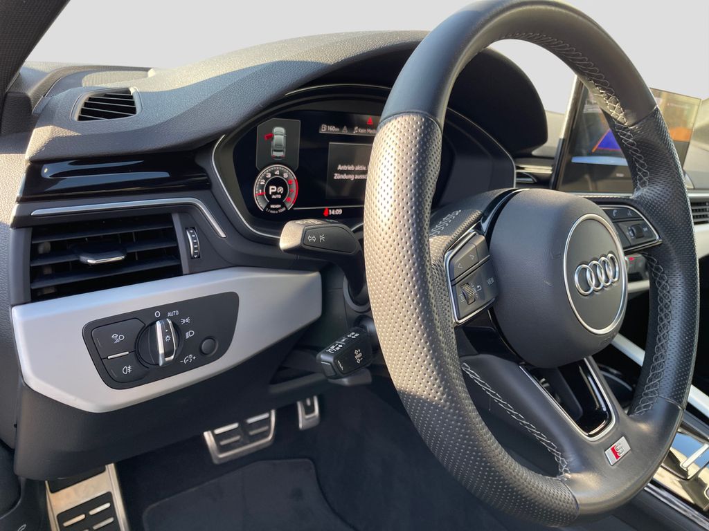 Audi A4 2023