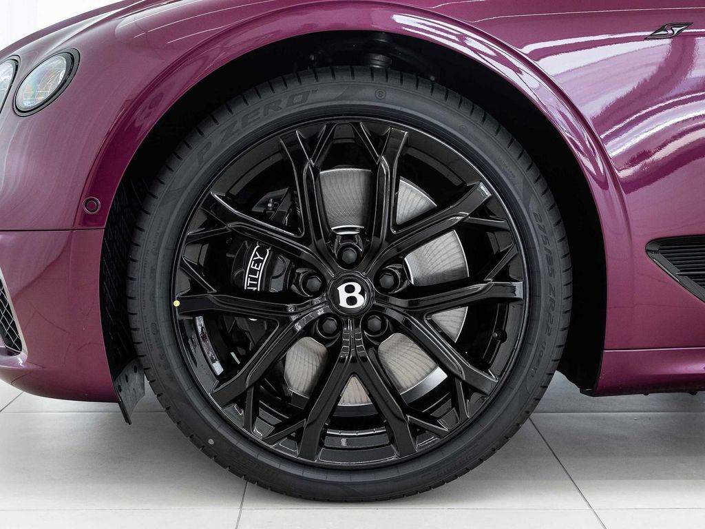 Bentley Continental GTC 2024