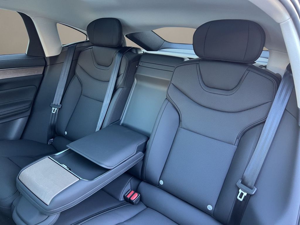 Volvo ES90
