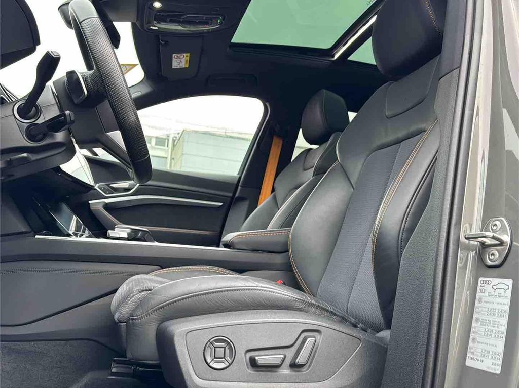 Audi e-tron 2022