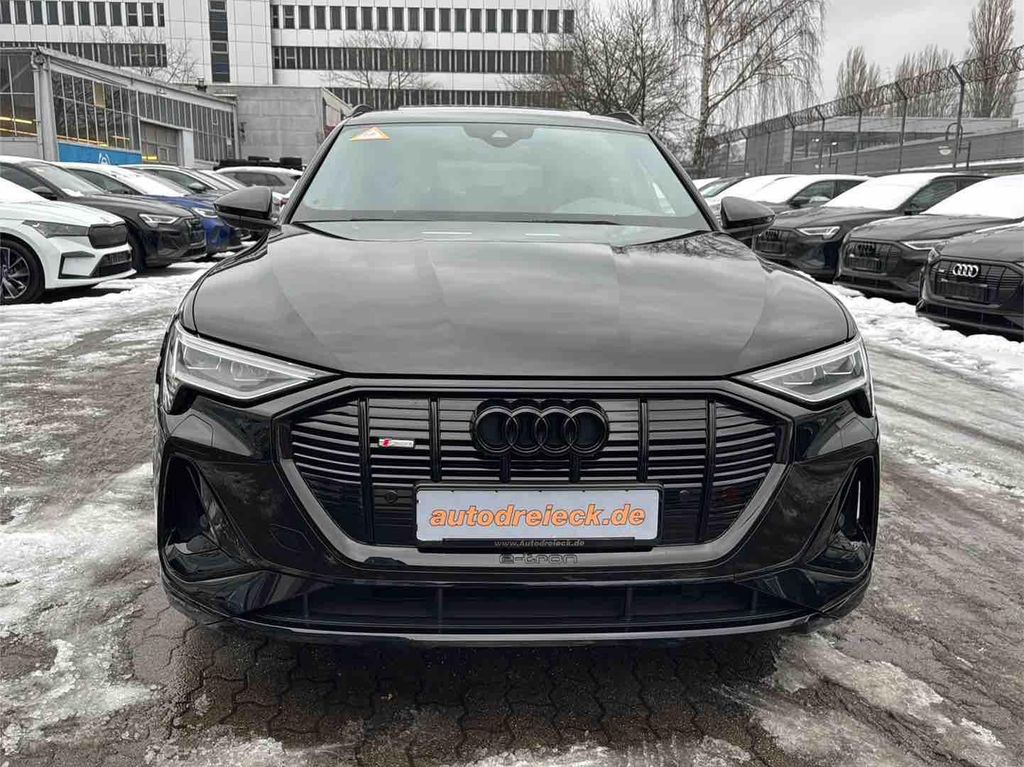 Audi e-tron 2022