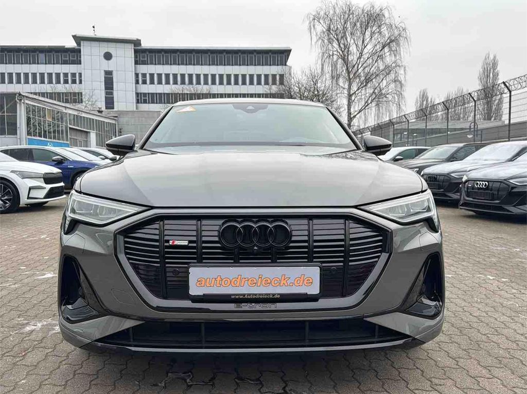 Audi e-tron 2022
