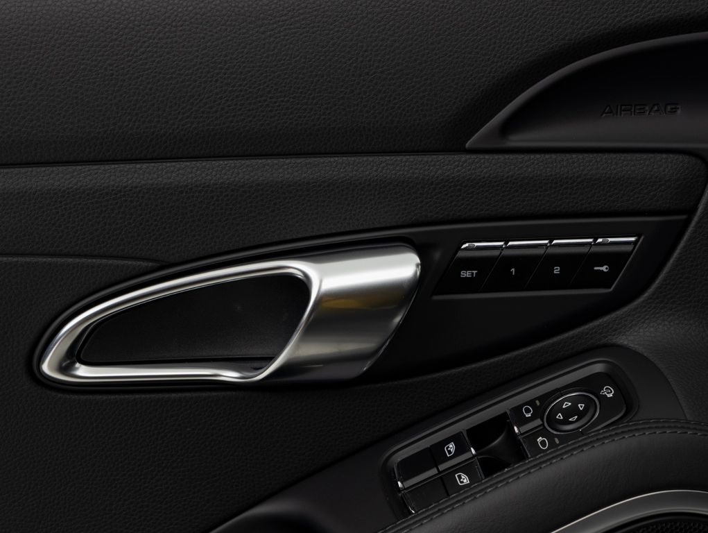 Porsche Boxster 2024