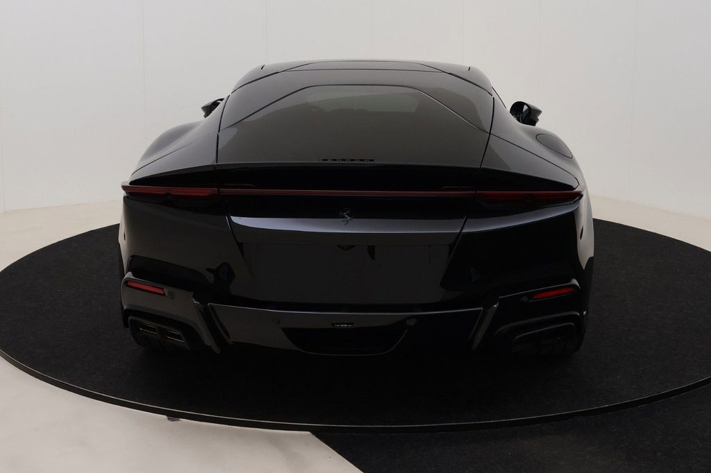 Ferrari 12Cilindri 2025