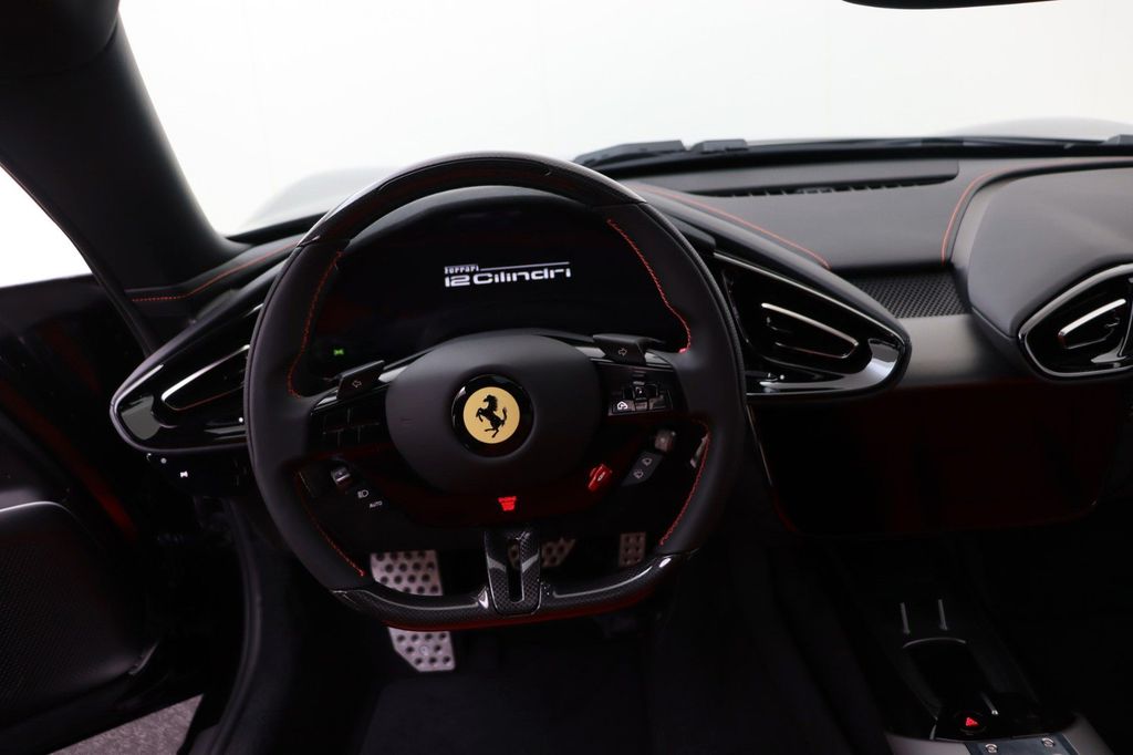 Ferrari 12Cilindri 2025