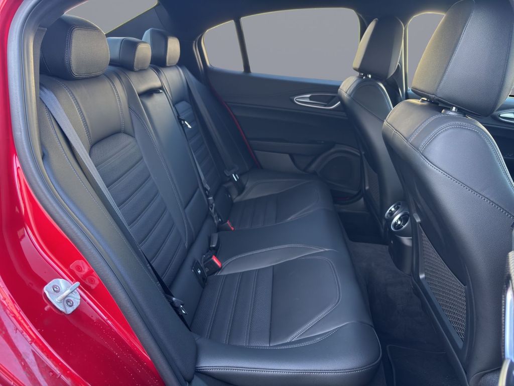 Alfa Romeo Giulia 2024