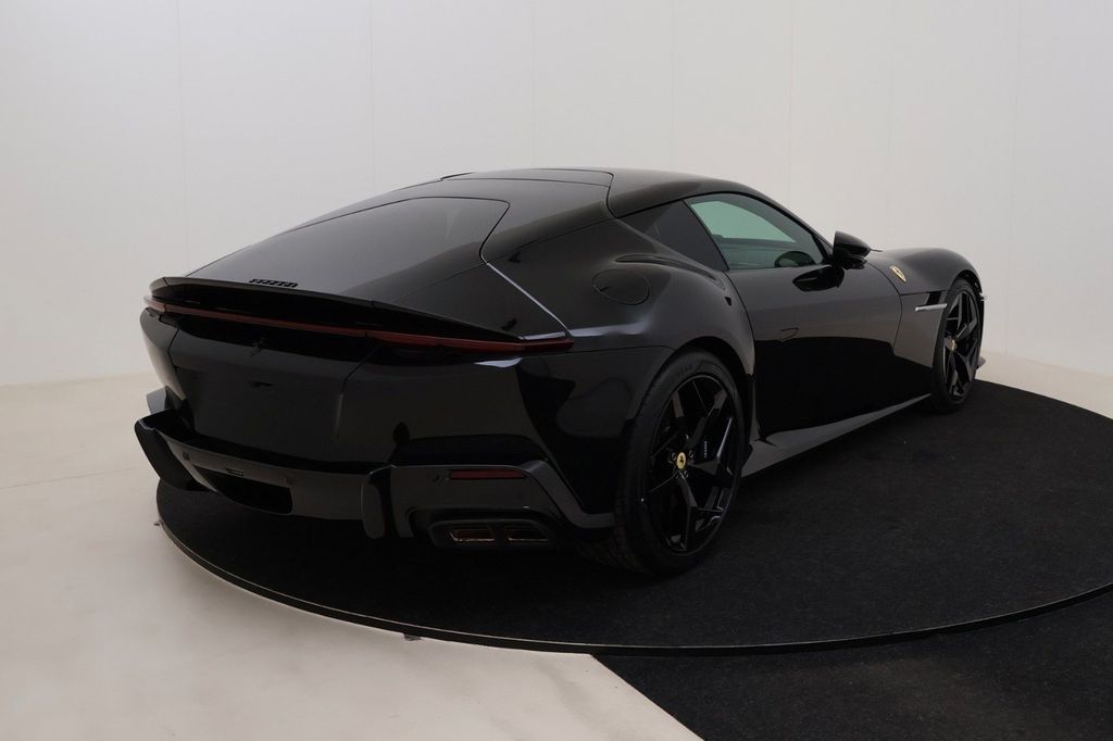 Ferrari 12Cilindri 2025