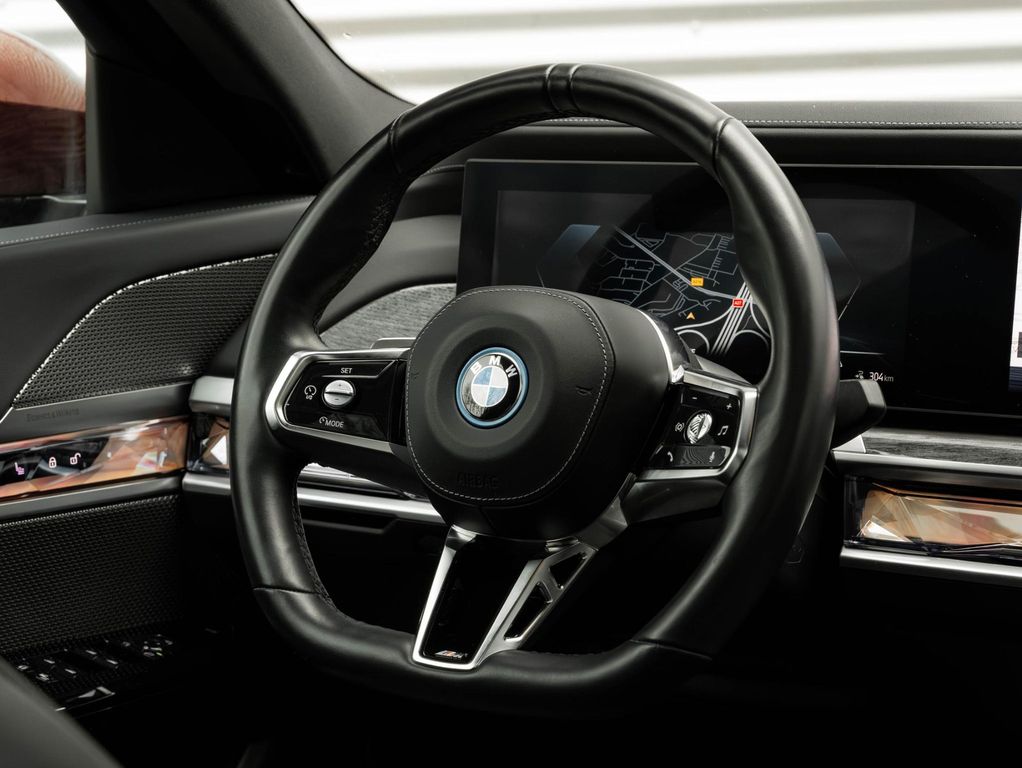 BMW i7 2024