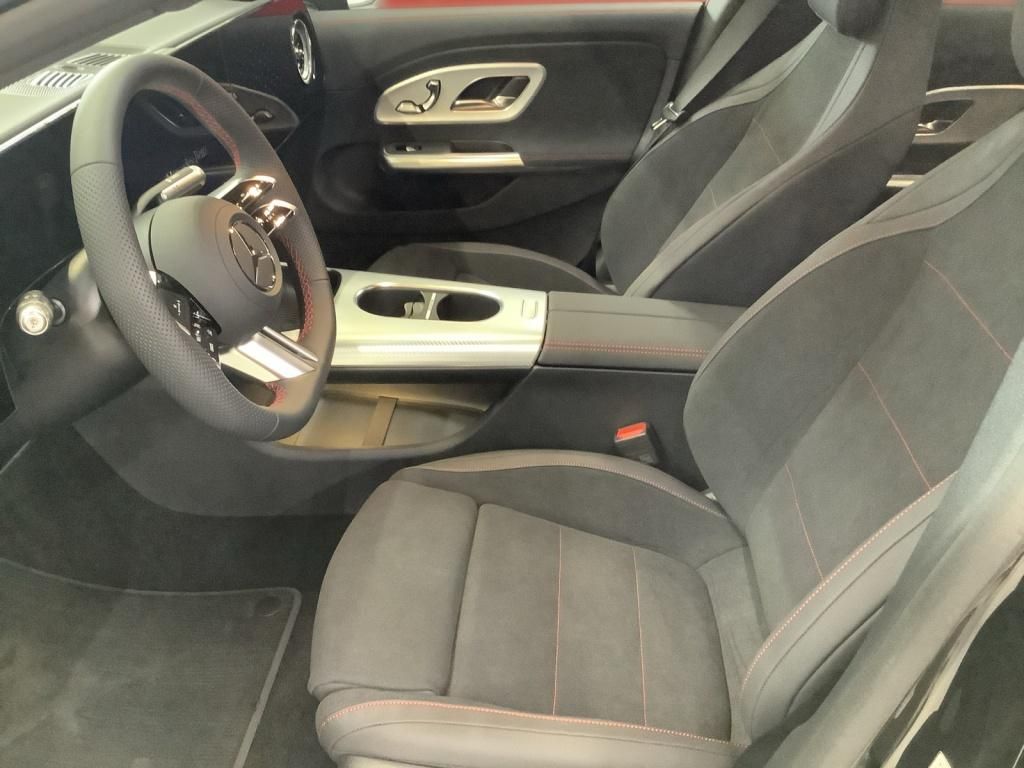 Mercedes-Benz CLA 250 2025