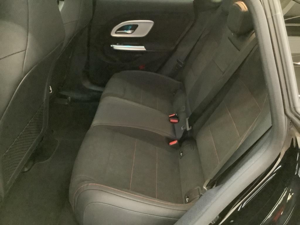 Mercedes-Benz CLA 250 2025