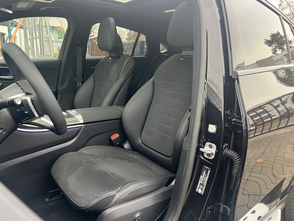 Mercedes-Benz GLC 300 2025