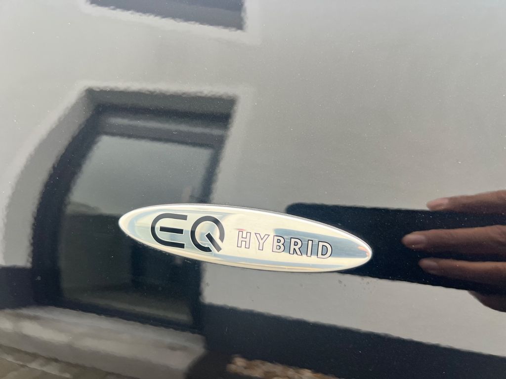 Mercedes-Benz GLC 300 2025