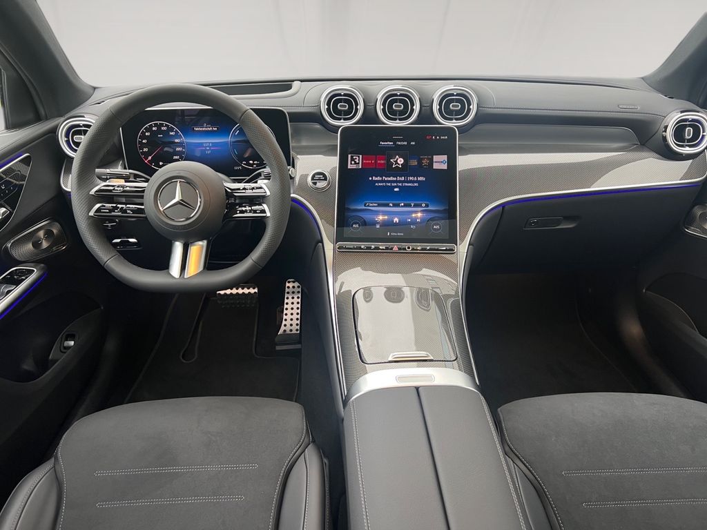 Mercedes-Benz GLC 300 2025