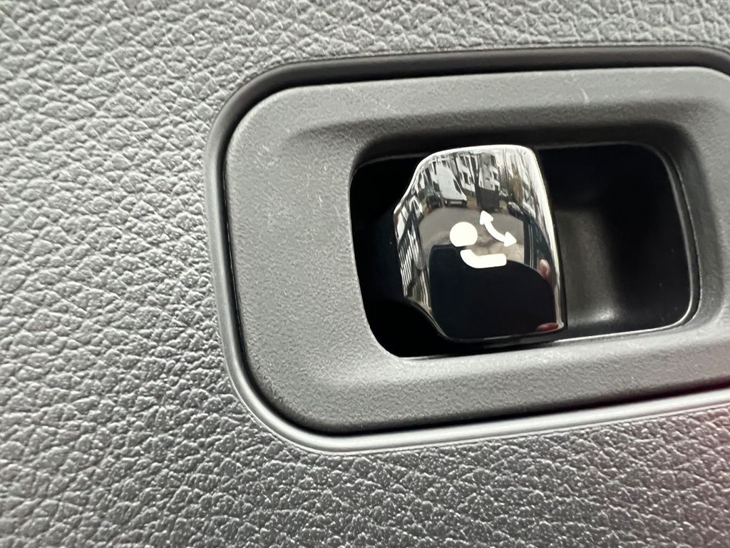 Mercedes-Benz GLC 300 2025