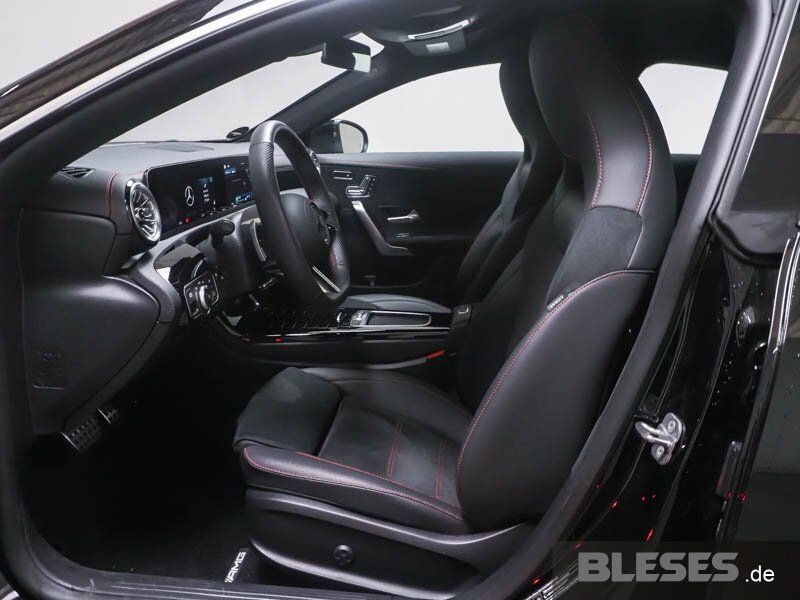 Mercedes-Benz CLA 200 2024