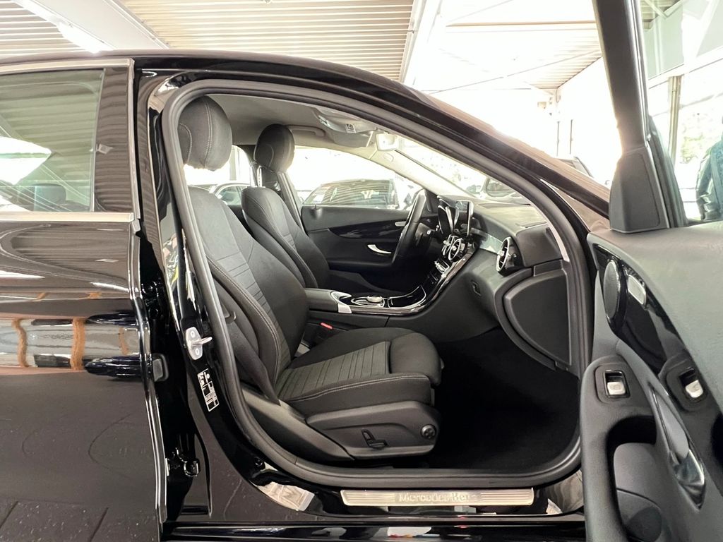 Mercedes-Benz C 300 2019