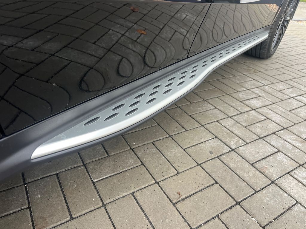 Mercedes-Benz GLC 300 2025