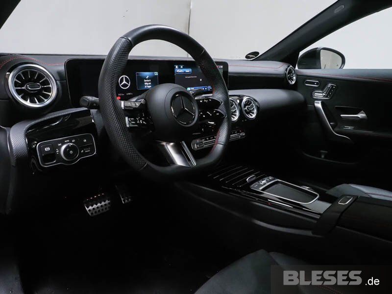 Mercedes-Benz CLA 200 2024