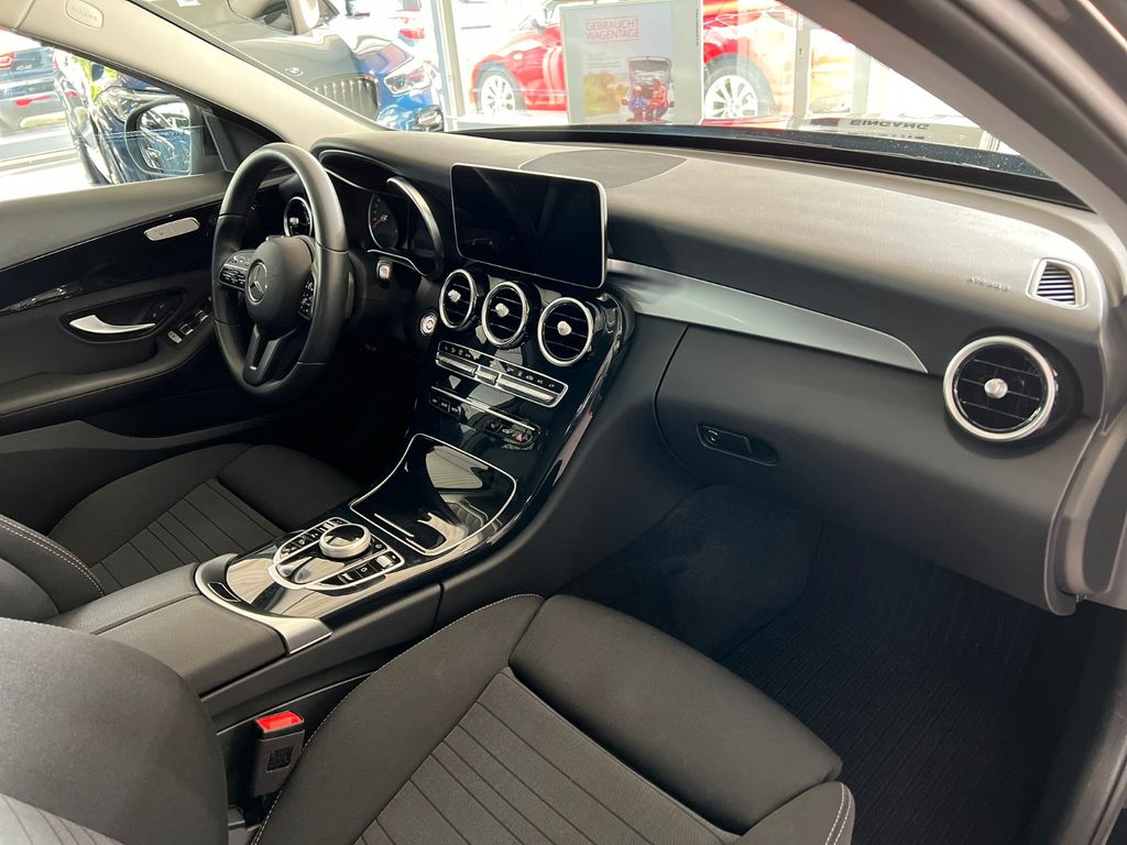 Mercedes-Benz C 300 2019