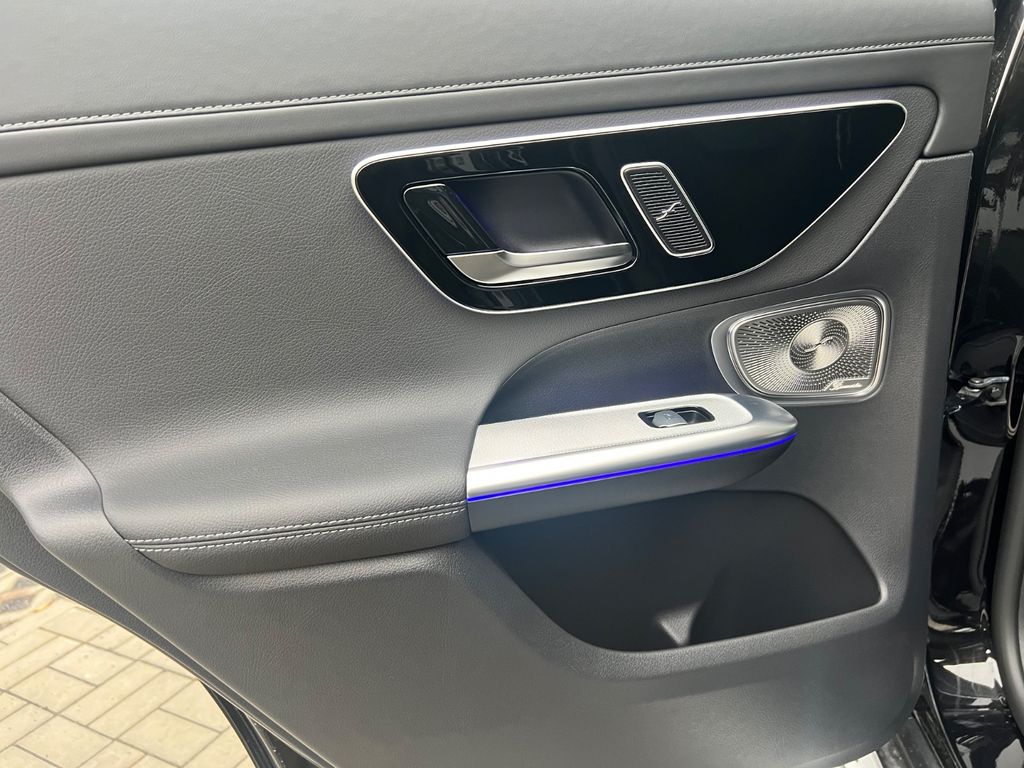 Mercedes-Benz GLC 300 2025