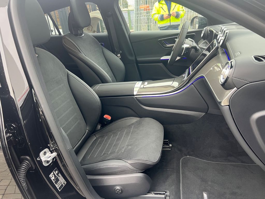 Mercedes-Benz GLC 300 2025